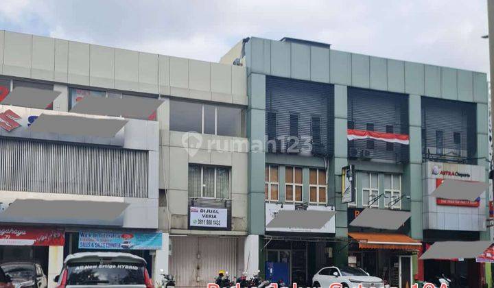 Ruko Alam Sutera Hadap Jalan Boulevard 1