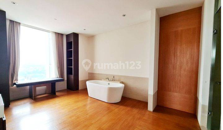 kamar mandi the residence at dharmawangsa 3