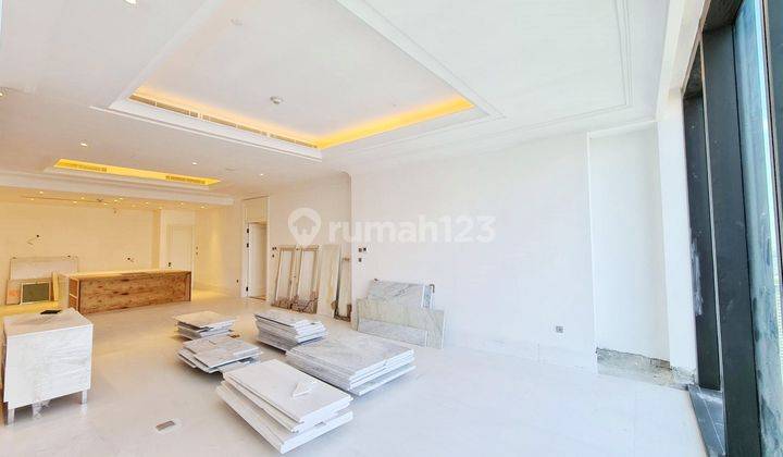 St Regis Residence Hadap Selatan 356m2 Baru 2