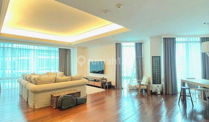 Sangat Terawat 3 Br Four Seasons Residences Sudah Renovasi  1