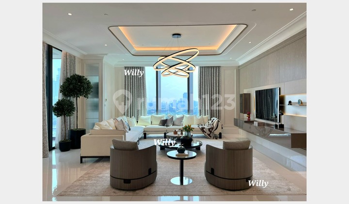 Brand New Premium Furnished Ready to Occupancy Mid Floor