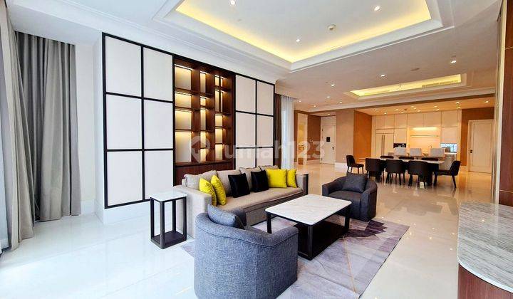 Siap Huni Fully Furnished St Regis 3 BR Tipe Langka Favorit Bagus Apartement 2