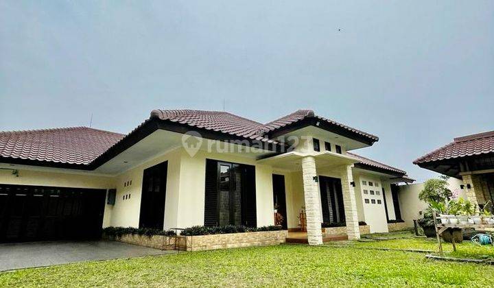 Rumah Luas Lingkungan Tenang Asri di Pangkalan Jati, Depok 1