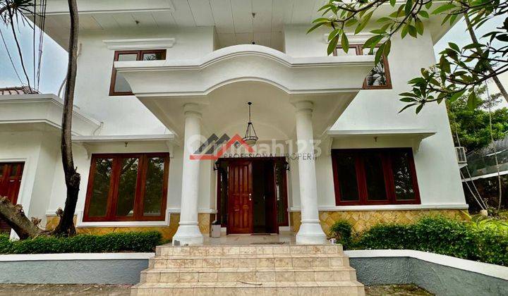 Dijual Rumah Siap huni kemang dalam 1