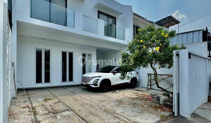 Rumah Bagus Bergaya Modern Minimalis
 1