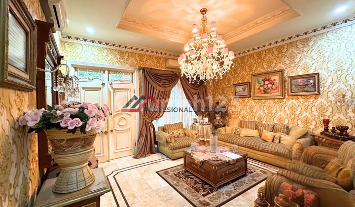 Luxury and Sturdy House Inside the Pejaten Barat Complex Area, South Jakarta 2