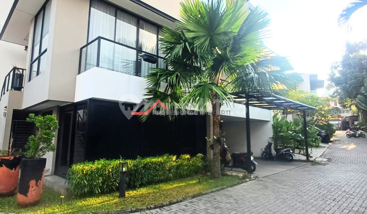 Rumah Bagus Siap Huni Dalam Townhouse di Ampera- Kemang Jakarta Selatan