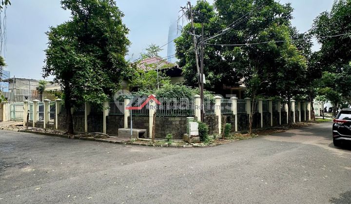 Rumah Siap Huni Posisi Hook Area Kuningan, Jakarta Selatan