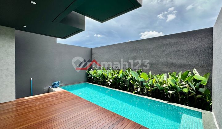 Rumah Di Lingkungan Elit Desain Modern Area Kemang Jakarta Selatan
