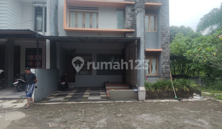 Cigadung Complex - Area 132 / 115 Price 3.5 Billion. Negotiable - 2