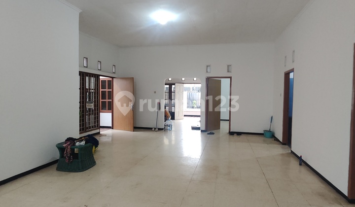 Dekat MRT - bisa Buat Kantor - Harga Sewa 175 Juta Per Tahun - 2