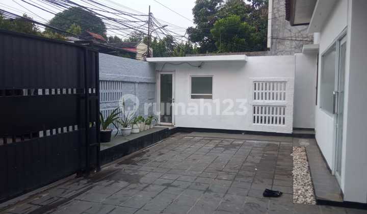 Bisa Buat Kantor- Harga Sewa 225 Juta Per Tahun. Nego-