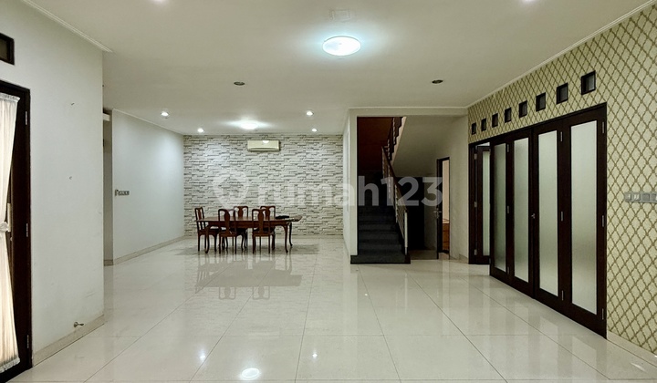 Fully Furnished - Complex - Near Sudirman - Rental Price 350 Million Per Year. Negotiable - 2
