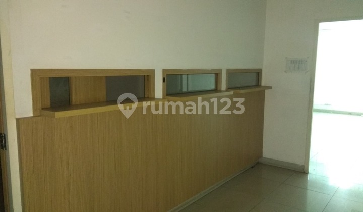 4.5 Story Shop House - Near Pejaten Mall - Rental Price 300 Million/Year 2