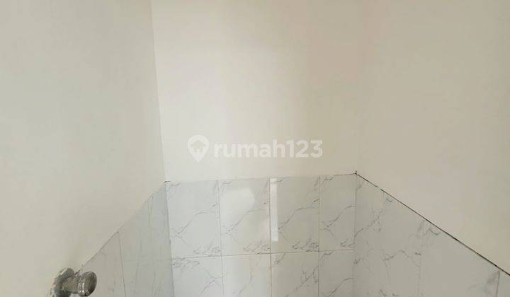 Hot Sale Rumah Siap Huni 2 Lt di Sektor 9 Bintaro 2