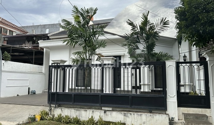 Dijual Rumah Baru American Classic Ada Swim Pool di Bintaro Tangsel