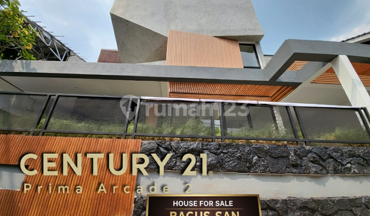 Rumah Brand New di Mertilang Bintaro Sektor 9 Dgn Swimming Pool