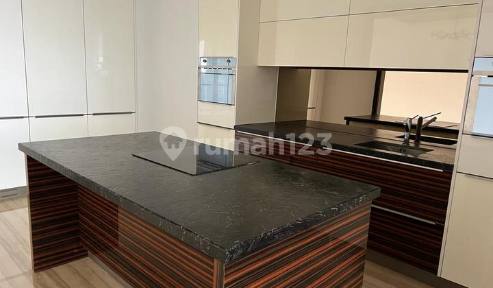 Apartement Providence Park 3 BR Unfurnished Bagus Sekali 2