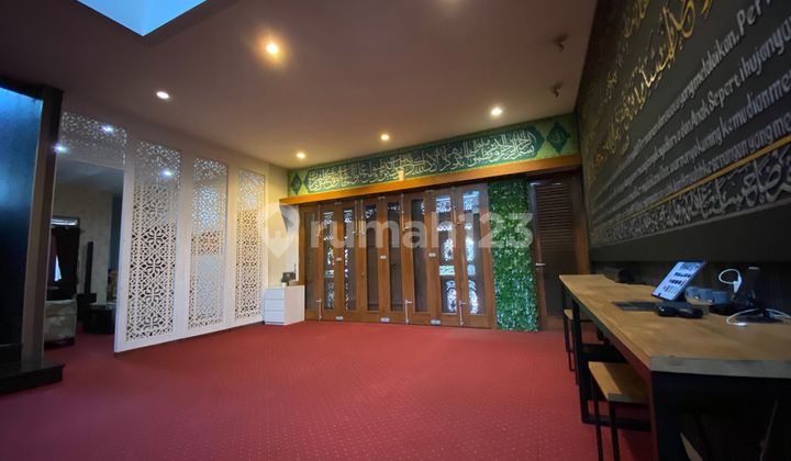 Rumah 3 Lantai Bagus Furnished SHM Bandung City