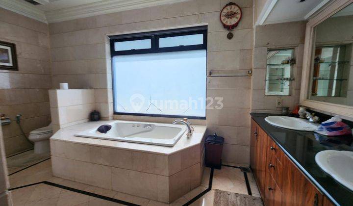 Apartment Sailendra 4 BR Furnished Bagus 2