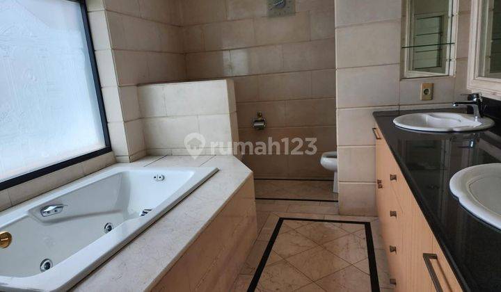 Apartment Sailendra 3 BR Unfurnished Bagus 2