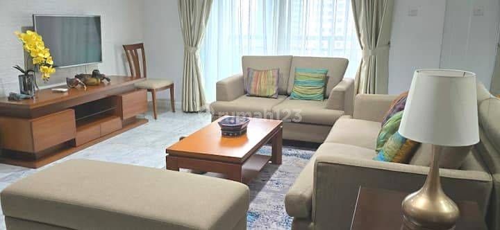 Disewakan Apartemen Pavillion Dengan 3BR Furnished 1