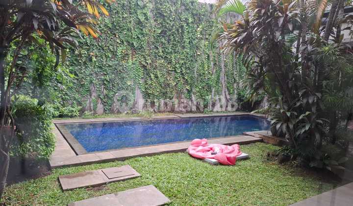 Disewakan rumah di menteng area cocok untuk dijadikan kantor 2