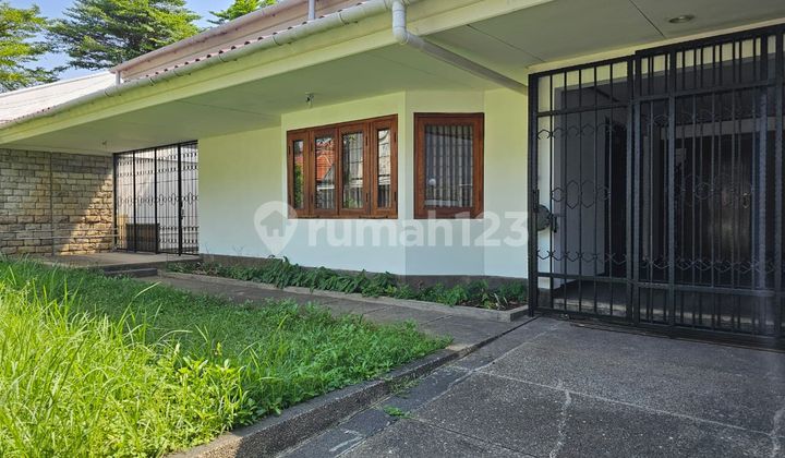 Luxury Home for RENT !! Menteng area comfy Luxury Home for RENT !! Menteng area comfy