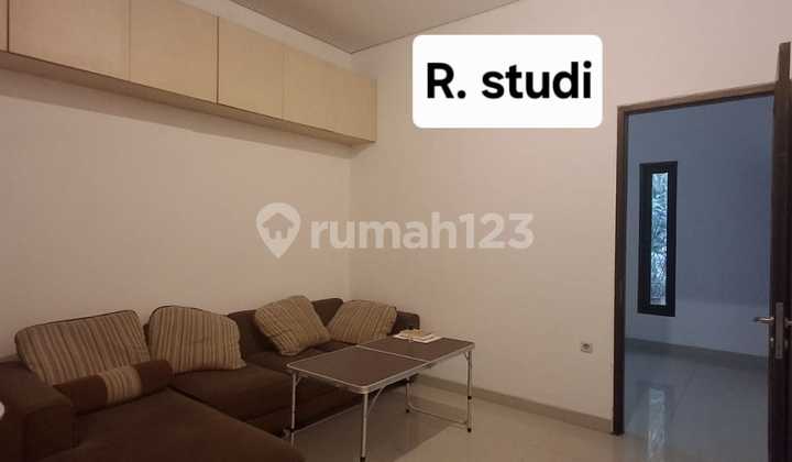 Rumah Bagus Semi Furnished Kebayoran Baru, Jakarta Selatan 2