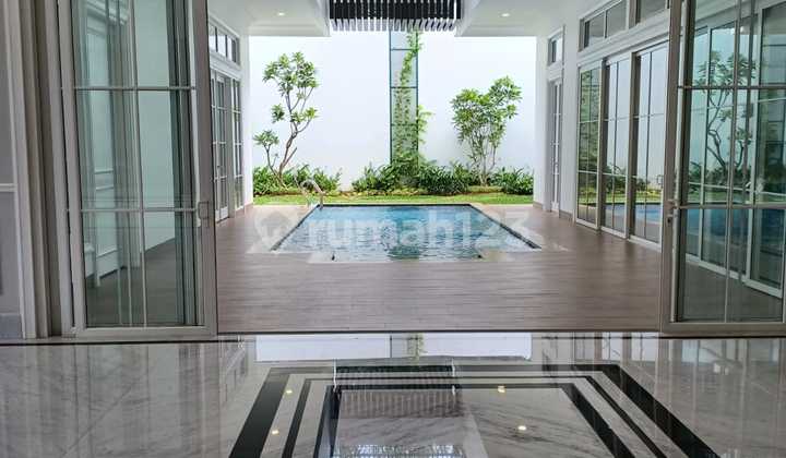 For Sale Executive House At Menteng Area SHM