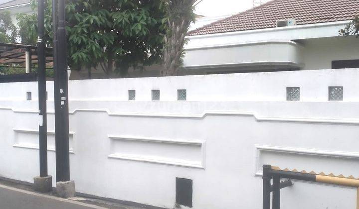 Rumah Halaman Luas di Cipete Kebayoran Baru Dekat Tol Dan Mrt 1