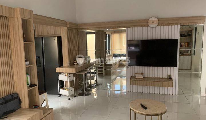 Rumah dijual Furnish Bintaro Sektor 5 Gapura Menteng 3 lantai 2