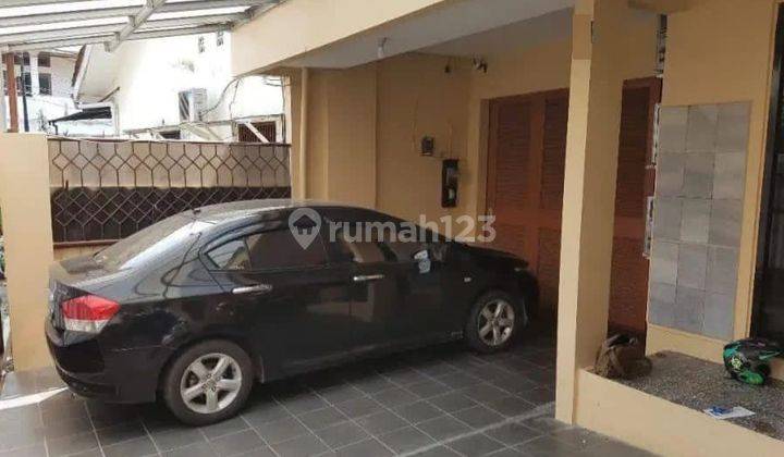 Rumah Kost di Kebayoran Baru Jakarta Selatan Dekat Mrt 2