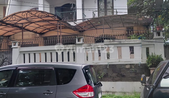 Rumah Dekat Tol Strategis di Taman Alfa Indah Joglo Petukangan