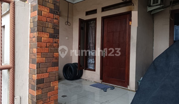 House for sale in Villa Mutiara Serpong, near BSD, Alam Sutera, Bintaro, affordable price, good location.