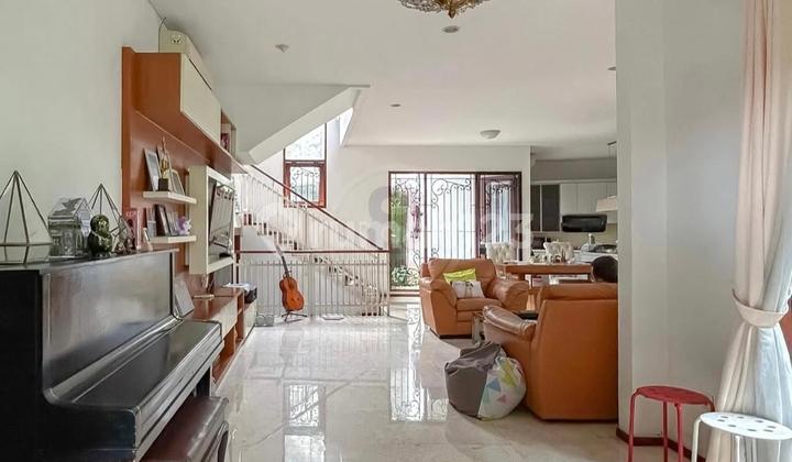 Rumah dijual di Menteng Bintaro Jaya Sektor 7 Semi Furnish Bagus Siap Huni 2