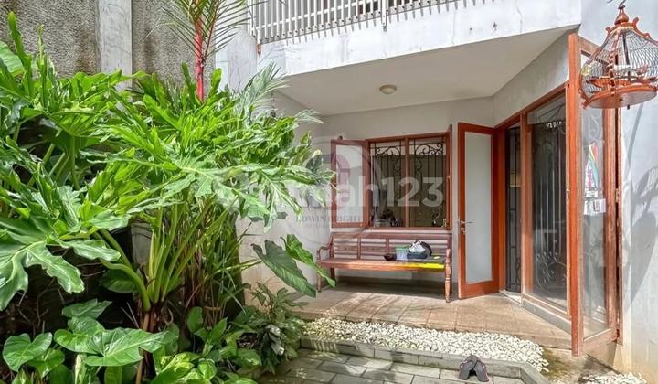 Rumah dijual di Menteng Bintaro Jaya Sektor 7 Semi Furnish Bagus Siap Huni 1