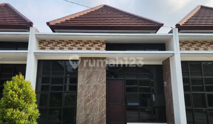 Rumah Cluster Cipadu Larangan Ciledug Dekat Busway Gratis Biaya Pajak Transaksi Rumah Cluster Cipadu Larangan Ciledug Dekat Busway Gratis Biaya Pajak Transaksi