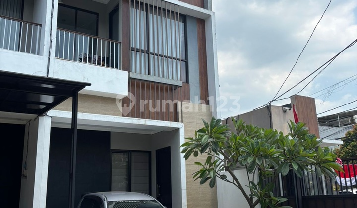 Rumah Cluster Bintaro Serua The Patio Dekat Stasiun Siap Huni Rumah Cluster Bintaro Serua The Patio Dekat Stasiun Siap Huni
