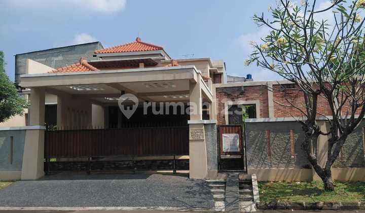 Rumah dijual di Bintaro Jaya Sektor 9 Mertilang Raya Halaman Luas 1