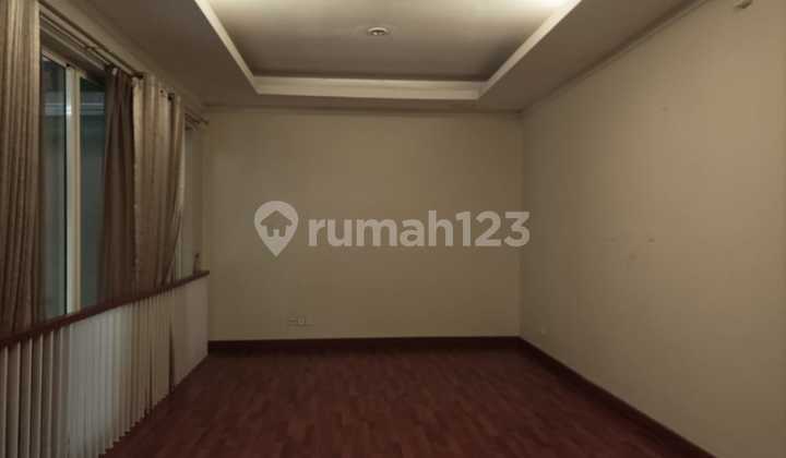 Rumah dijual di Kebayoran Village Bintaro Jaya Sektor 7 Lokasi Strategis 2