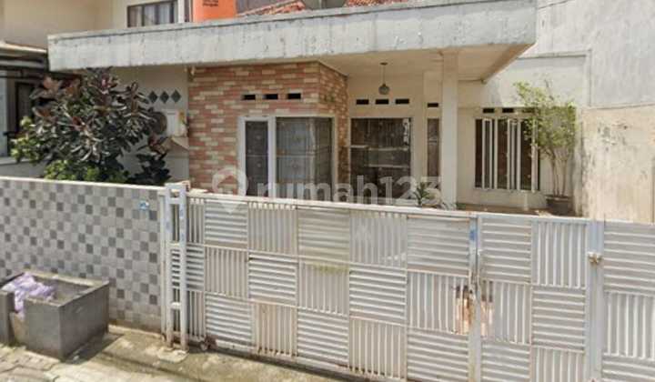 Dijual Rumah di Kompleks Barata Karang Tengah Ciledug Siap Huni Jalan Lebar Dijual Rumah di Kompleks Barata Karang Tengah Ciledug Siap Huni Jalan Lebar