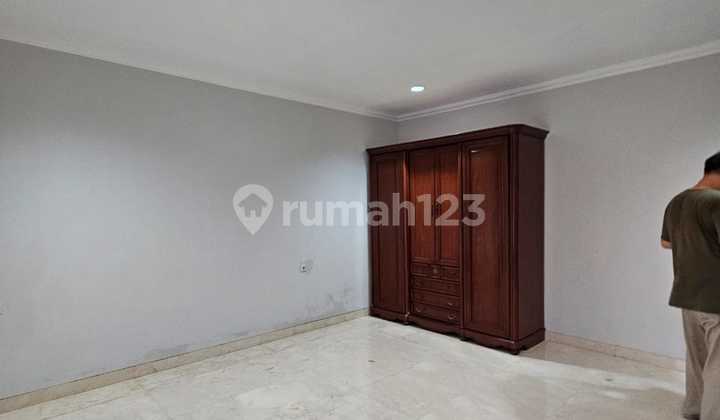 Rumah Pondok Indah Mewah Rapi Siap Huni Private Swimming Pool, Lokasi Strategis Dekat Mall. Bawa Koper Langsung Huni 2