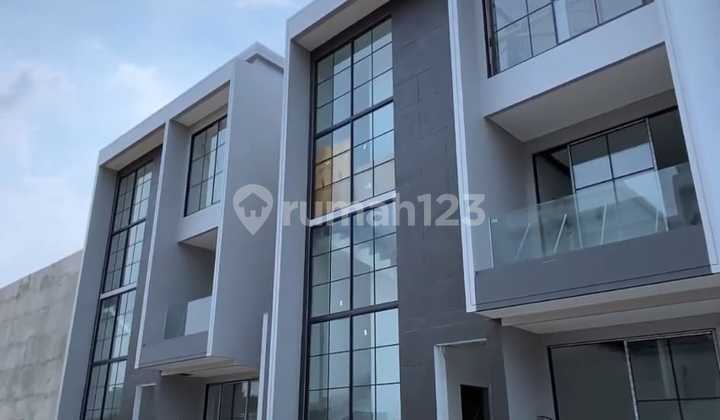 Rumah Baru Dijual