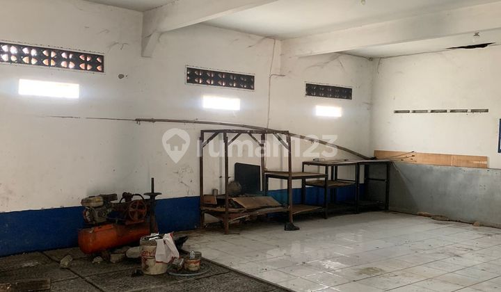 Roadside Shop House for Rent 2