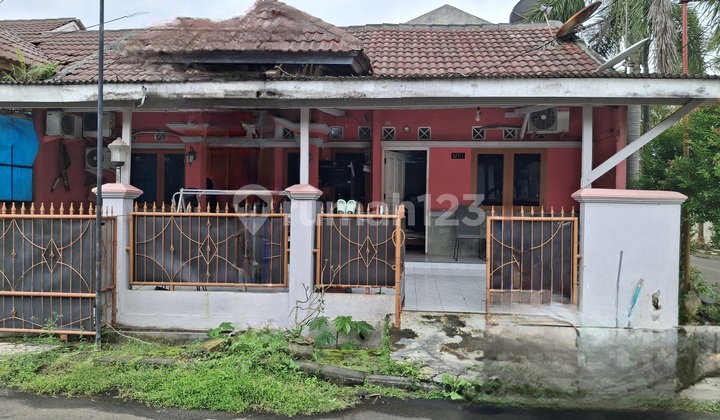 Rumah di Villa Nusa Indah 5