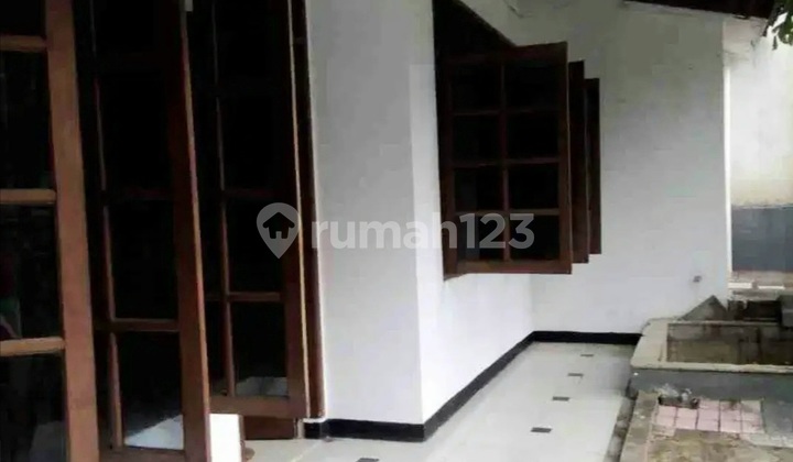 Rumah Luas Disewakan 2