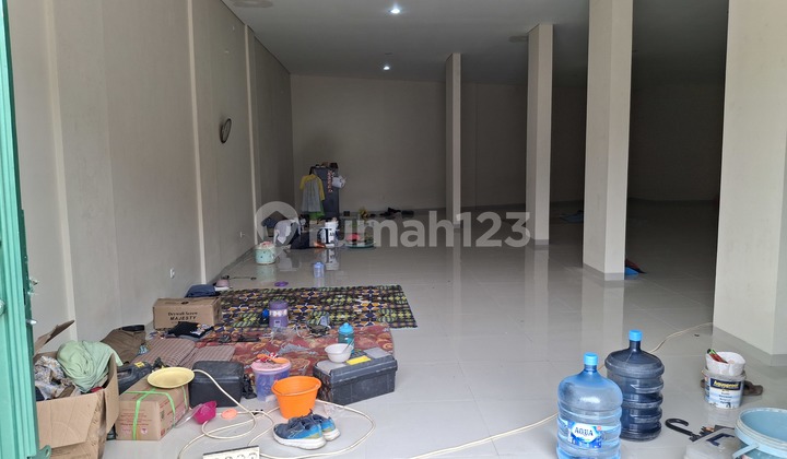 1-Story Shop House Suitable for Business 2