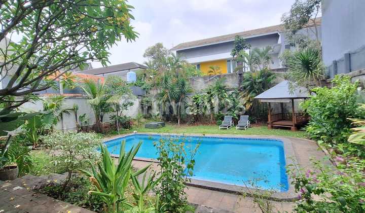 House, Good, Freehold Title, Kemang, South Jakarta