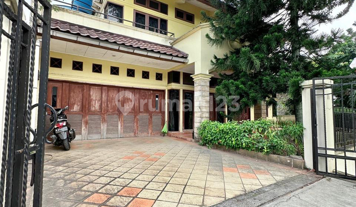 Rumah Sudut Di Villa Cinere Mas, Tangerang Selatan 2